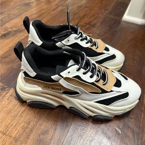 Steve Madden Possession Sneakers